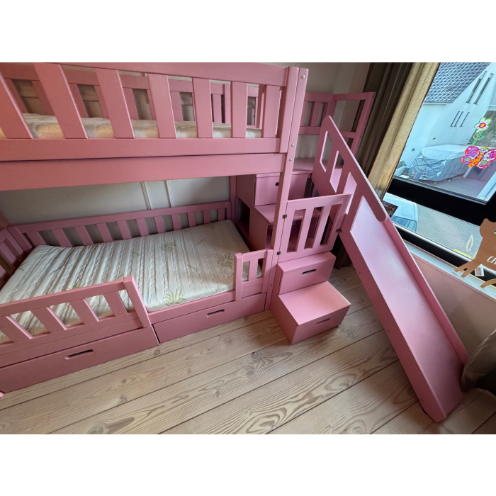 hoogslaper met trap 80x160